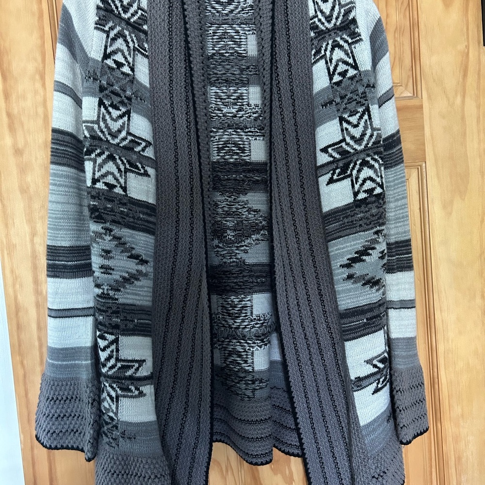 BCBGMaxAzria Black and Gray Patterned Cardigan